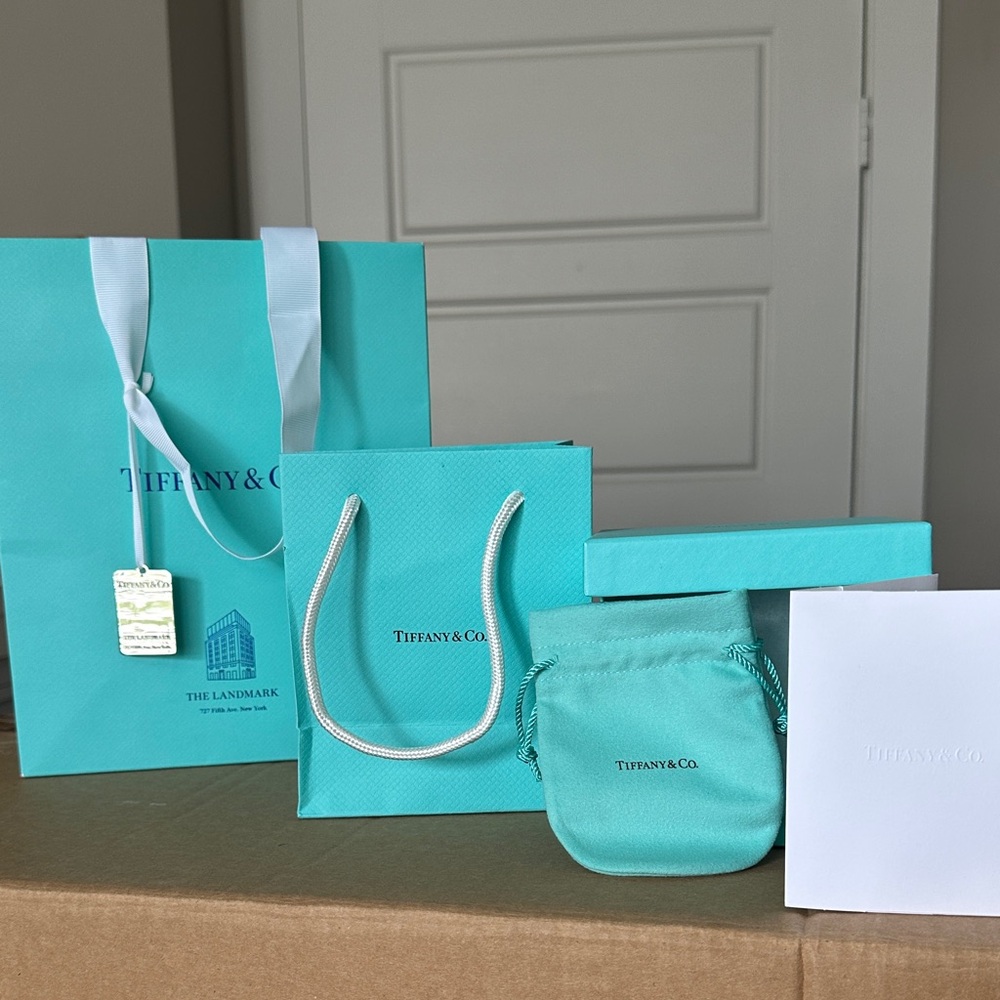 Tiffany & Co. Turquoise and White Collection Bags & Box